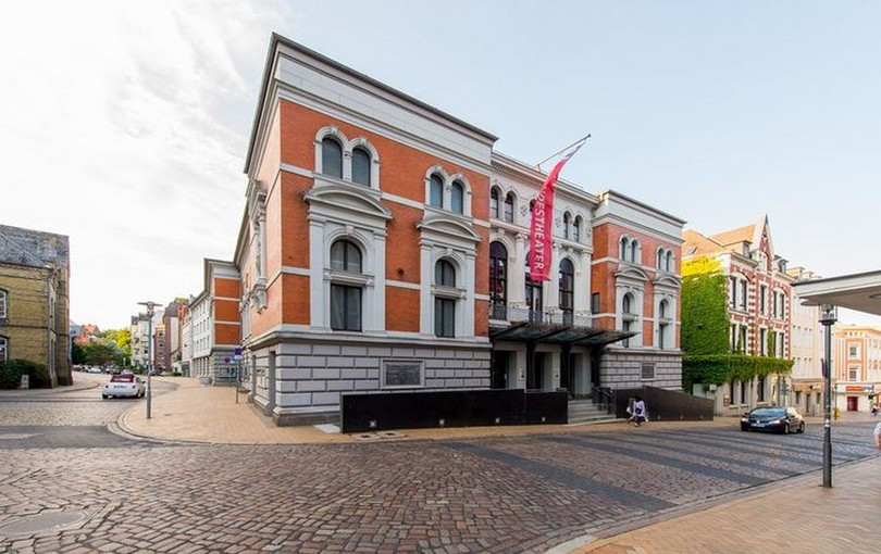 Theater und Konzerte