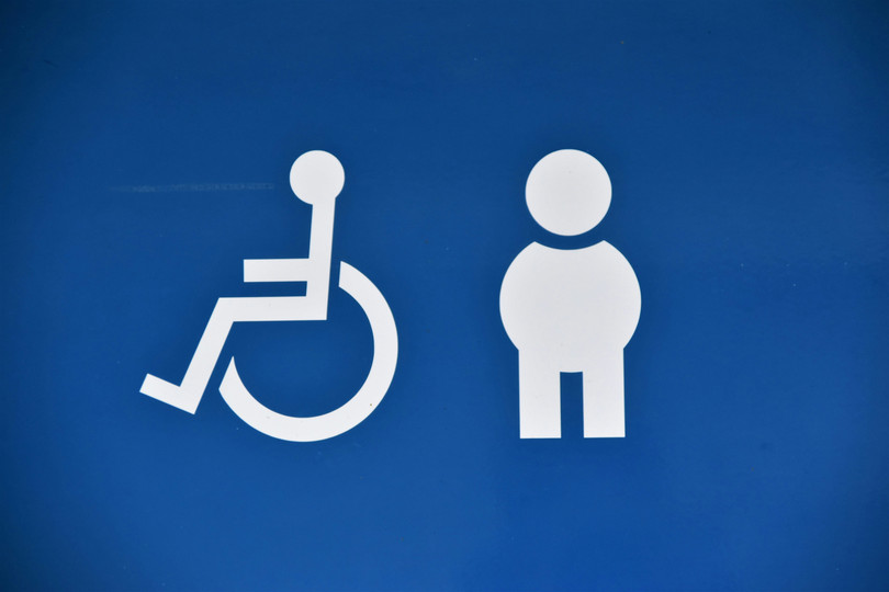 Toiletten & Parkplätze